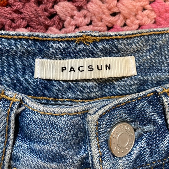 Pacsun acid wash 90’s Boyfriend Jeans - Picture 3 of 5